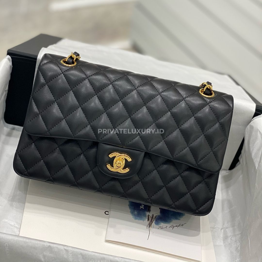 Medium Classic Handbag Lambskin