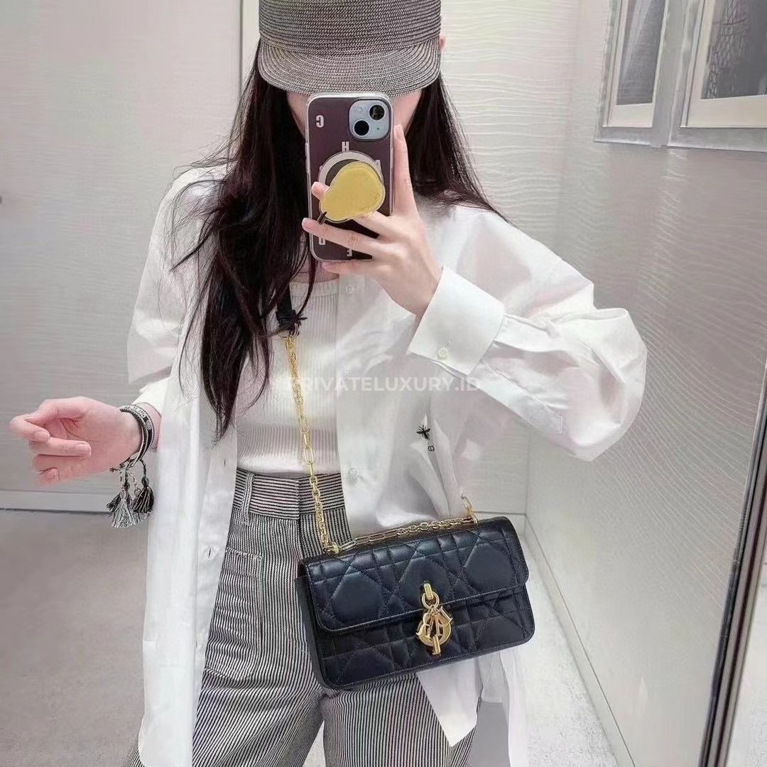 Miss Daisy Mini Bag