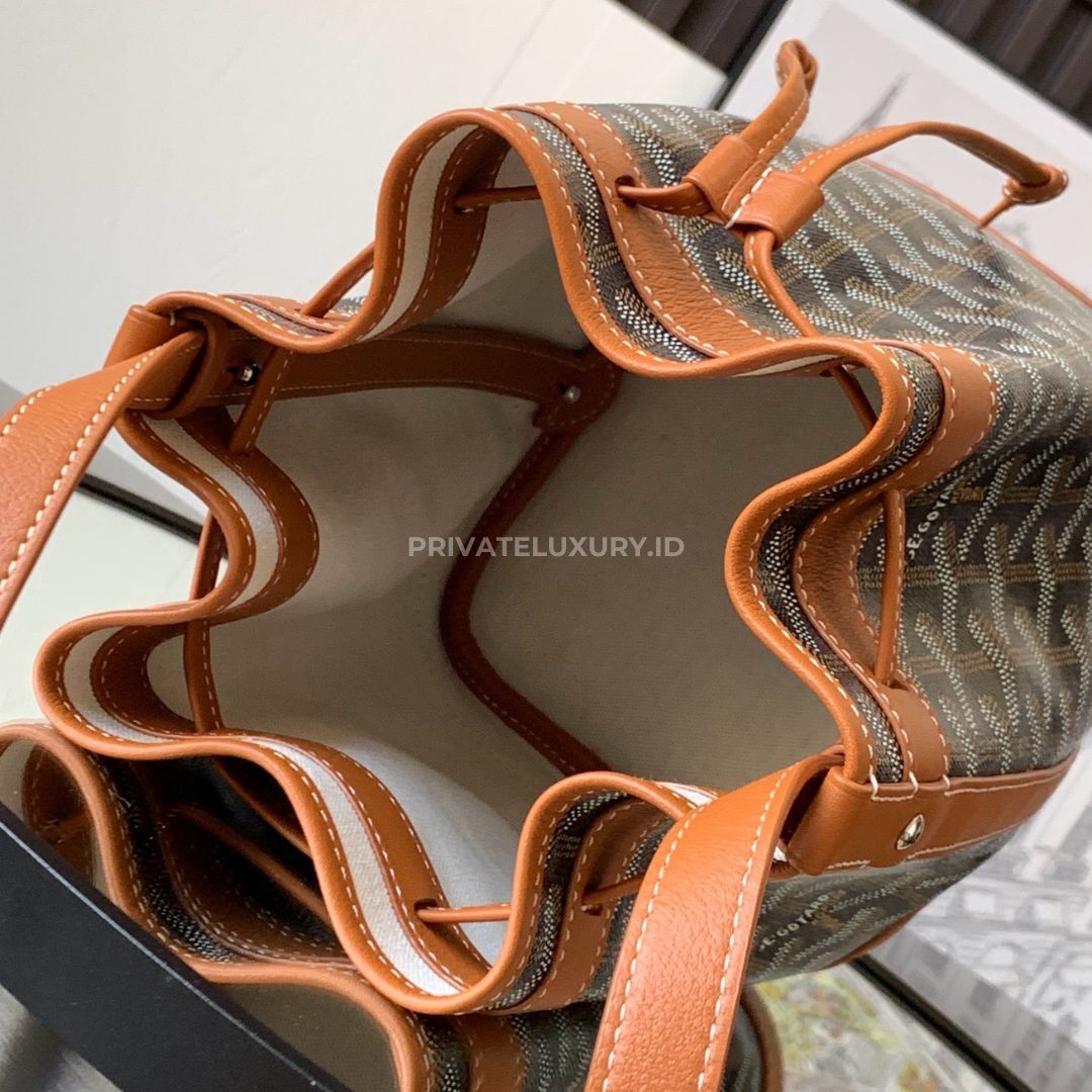 Petit Flot Bucket Bag