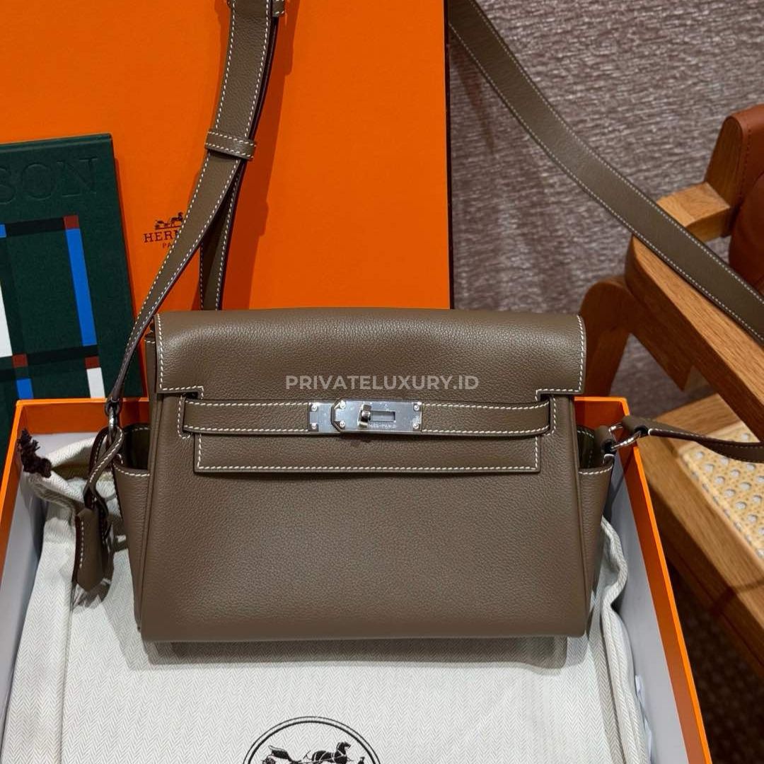 Kelly Messenger