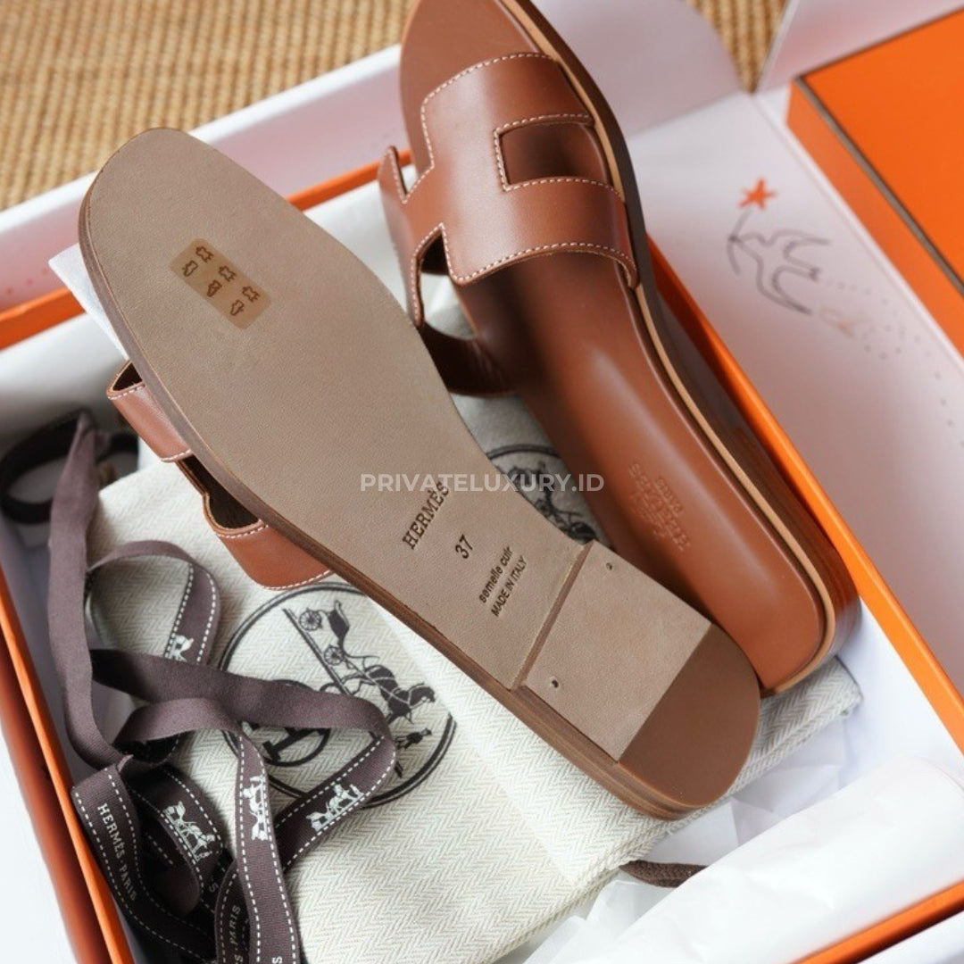 Oran Sandal