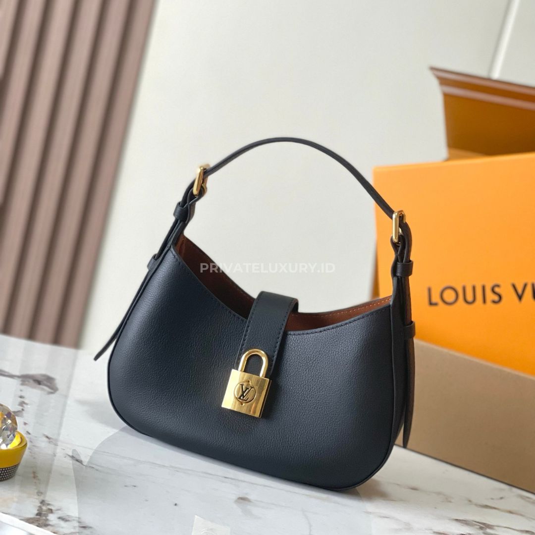 Low Key Shoulder Bag