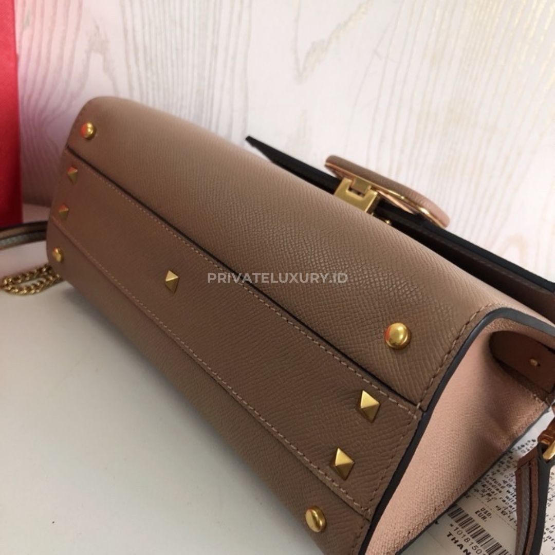 Small Vsling Handbag