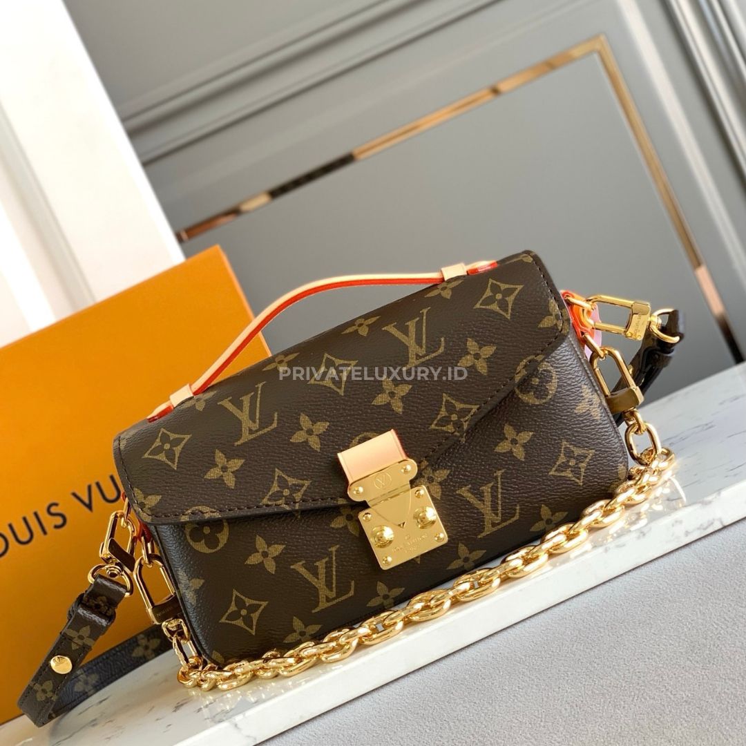 Pochette Metis East West