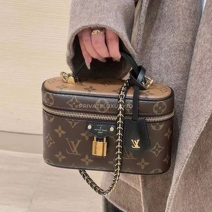 Vanity Chain Pouch