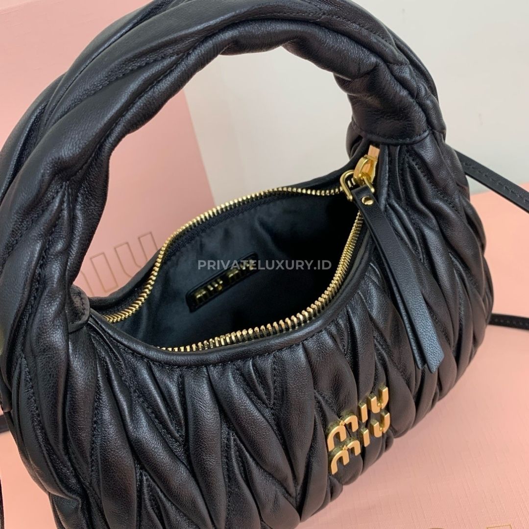 Wander Matelasse Hobo Bag
