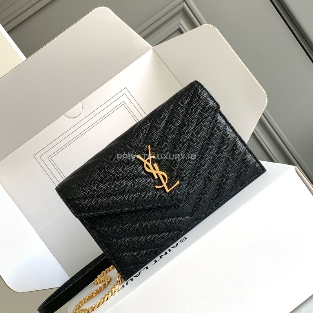 Cassandre Envelope Chain Wallet in Grain De Poudre Leather
