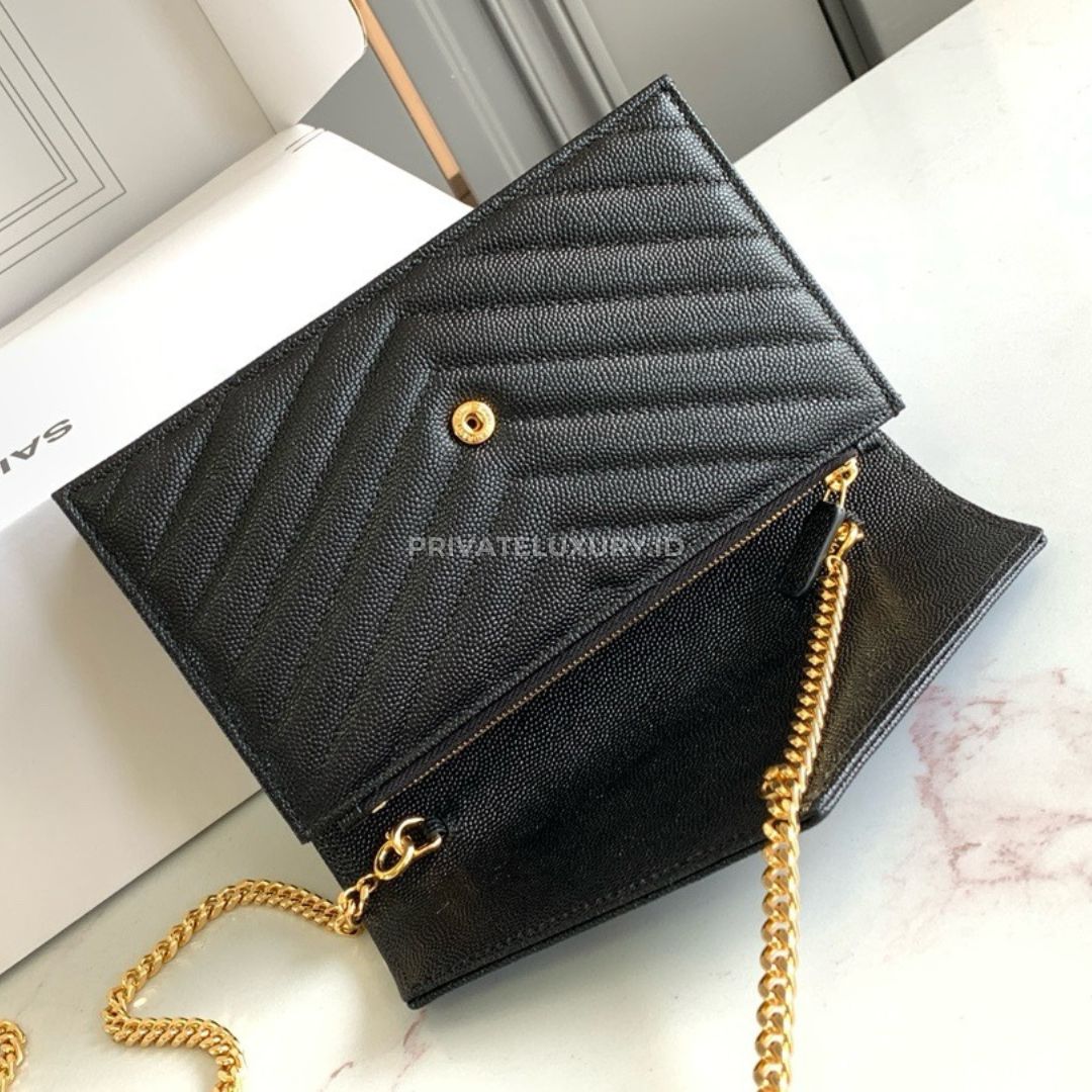 Cassandre Envelope Chain Wallet in Grain De Poudre Leather
